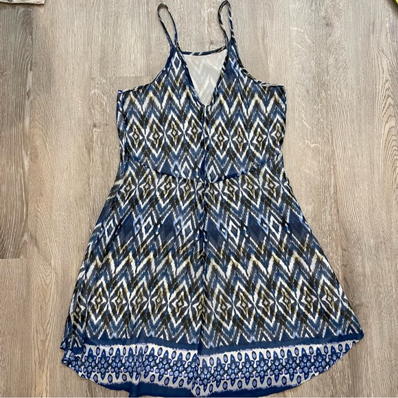 5/$25 BEAUTIFULLY COUTURE Zigzag Aztec Print Tank Mini Dress - Blue Size Small - Picture 4 of 9
